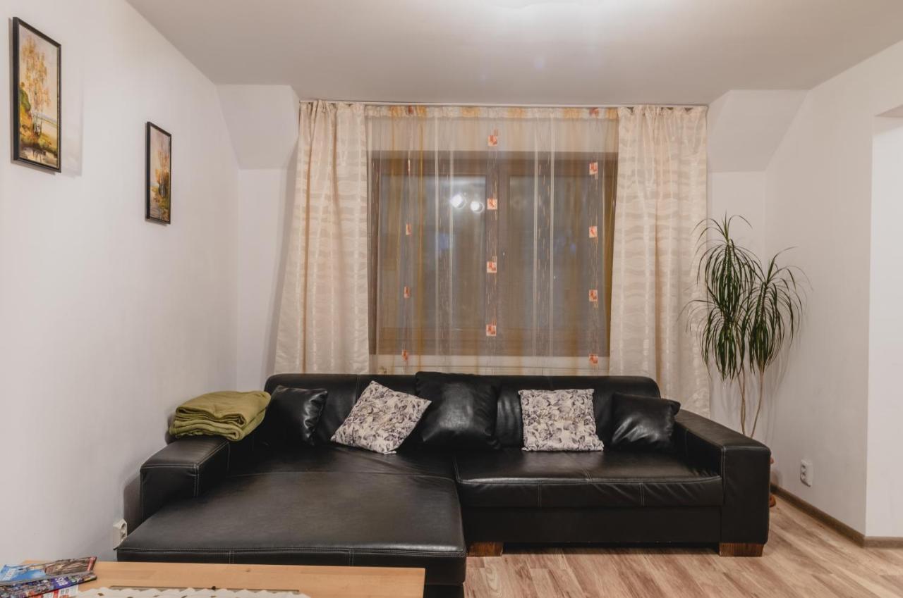Smb Holiday Apartment Braşov Exteriör bild