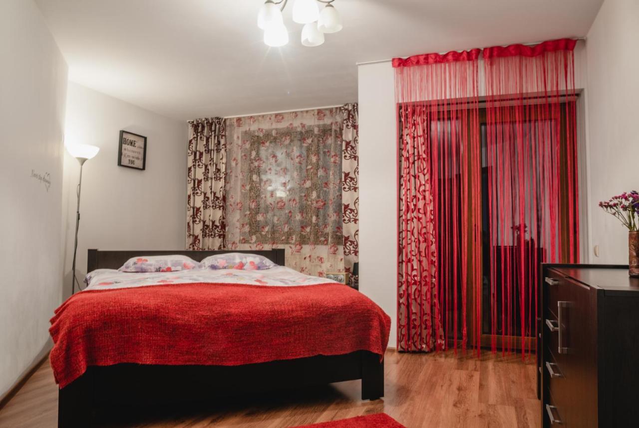 Smb Holiday Apartment Braşov Exteriör bild