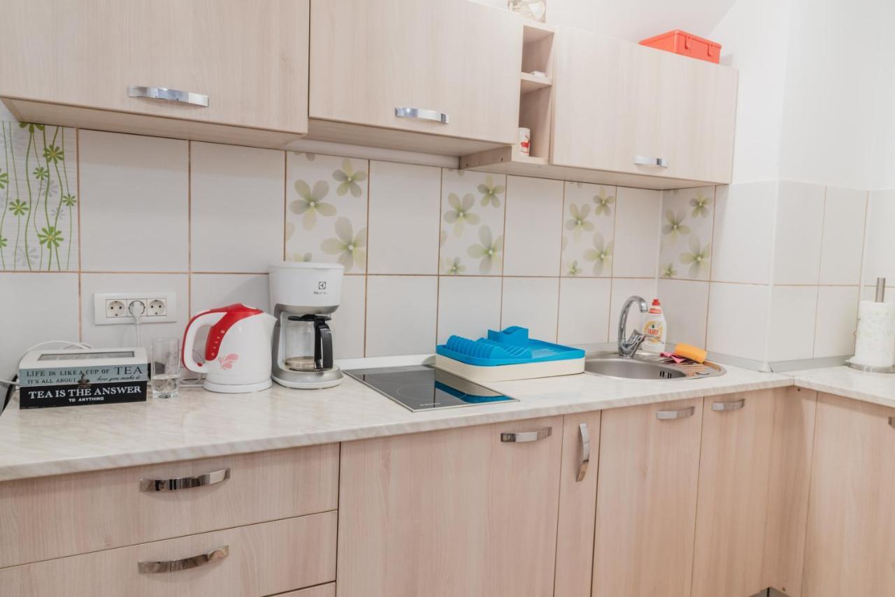 Smb Holiday Apartment Braşov Exteriör bild