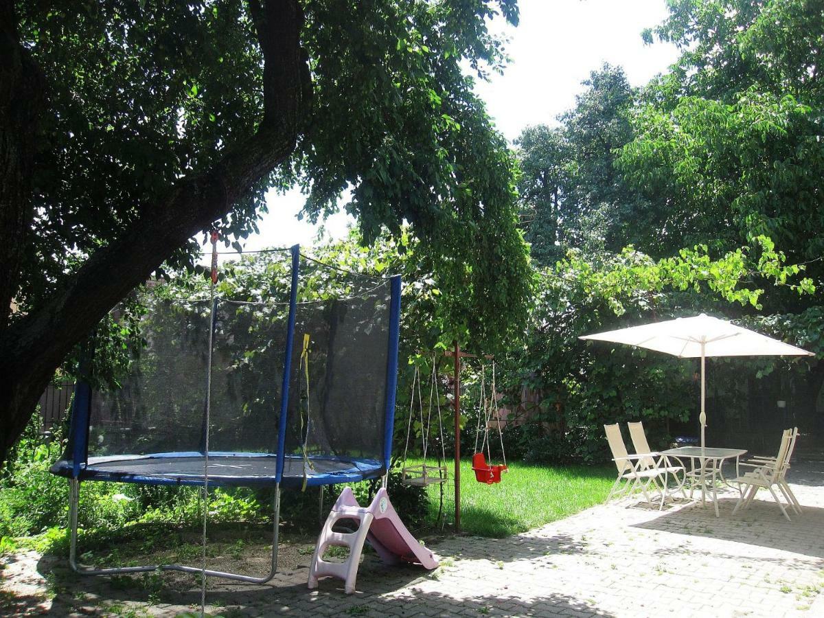 Smb Holiday Apartment Braşov Exteriör bild